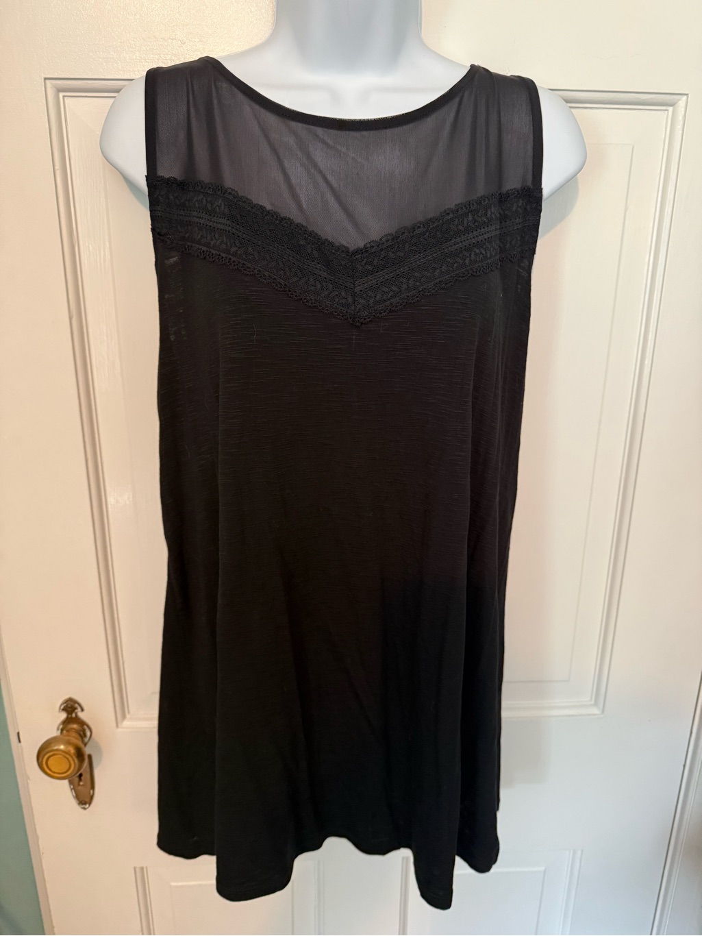 Torrid Sleeveless Mesh Yoke Tank Top
